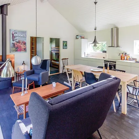 Three-bedroom In Ferienhaus *