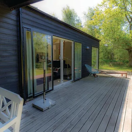 Three-bedroom In بيت للعطل Højby