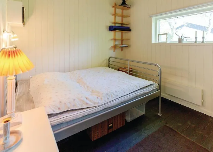 Three-bedroom In Semesterbostad *